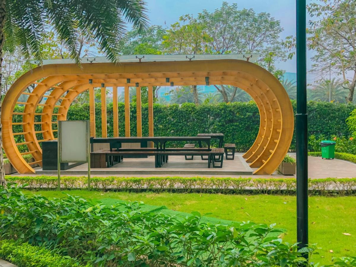 Rosee House -Luxury Apartment In Vinhomes Greenbay Hanoi Eksteriør bilde